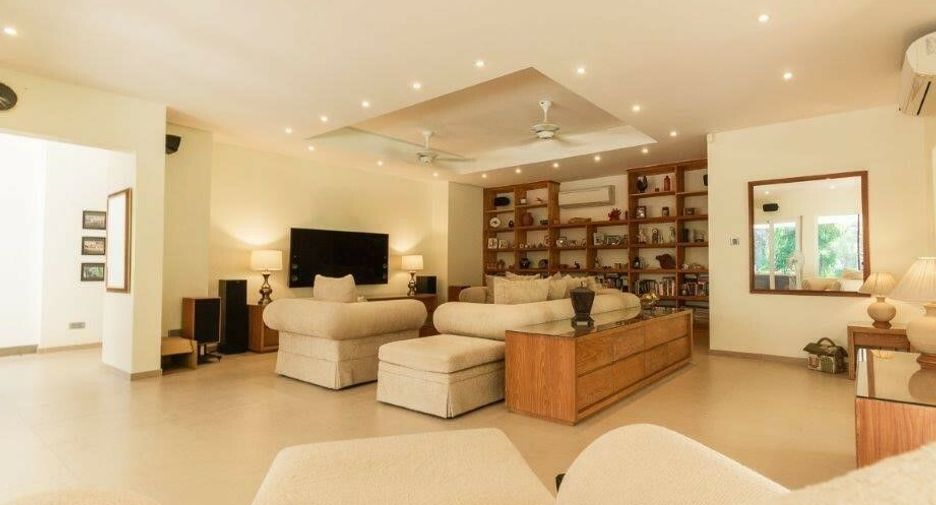 For sale 5 bedrooms villa in Hua Hin, Prachuap Khiri Khan