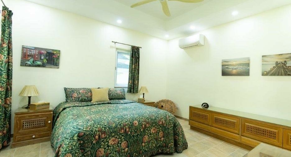 For sale 5 bedrooms villa in Hua Hin, Prachuap Khiri Khan