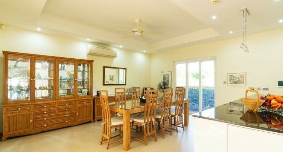 For sale 5 bedrooms villa in Hua Hin, Prachuap Khiri Khan