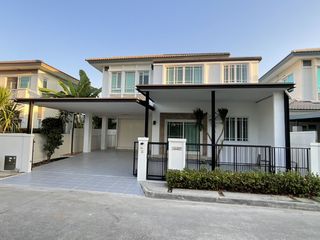Haus zum Kauf mit 3 Zimmer in Bang Kapi, Bangkok