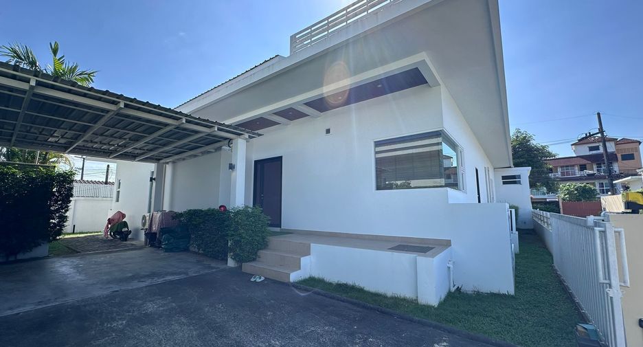 For sale 3 bedrooms villa in Mueang Phuket, Phuket