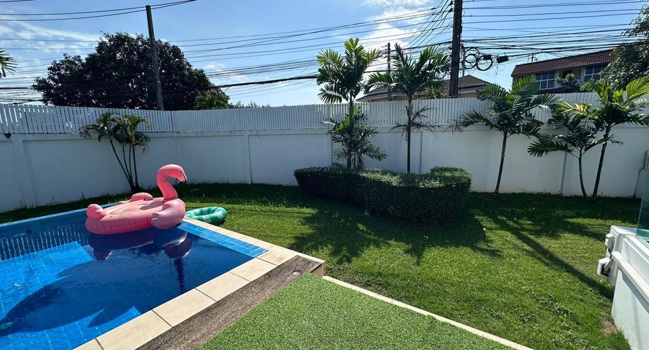 For sale 3 bedrooms villa in Mueang Phuket, Phuket