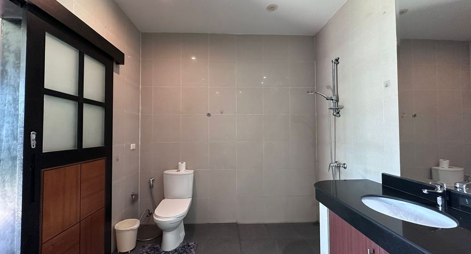 For sale 3 bedrooms villa in Mueang Phuket, Phuket
