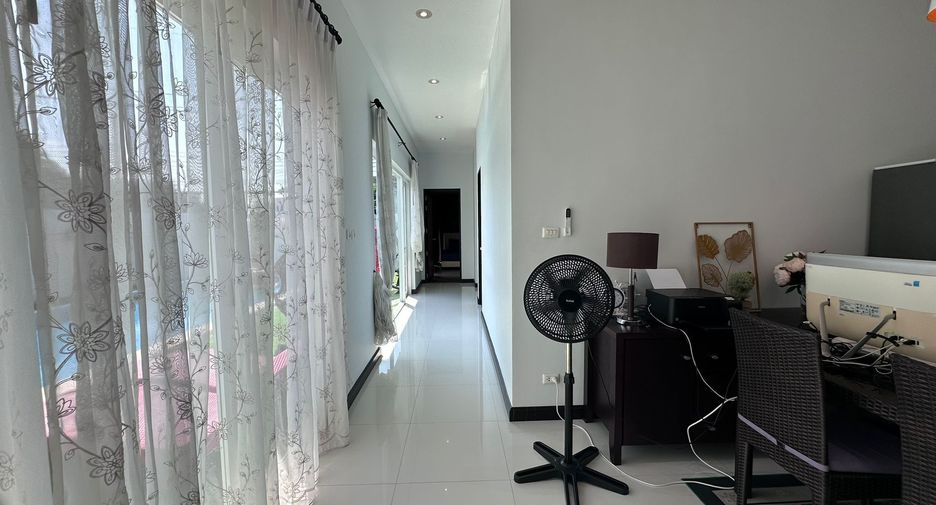 For sale 3 bedrooms villa in Mueang Phuket, Phuket