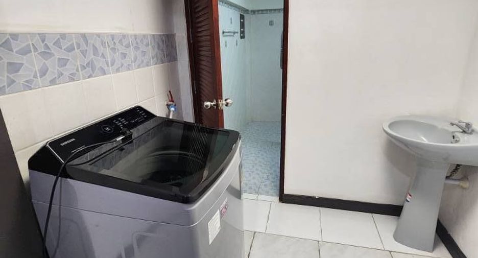 For rent 3 bedrooms house in Bang Lamung, Chonburi