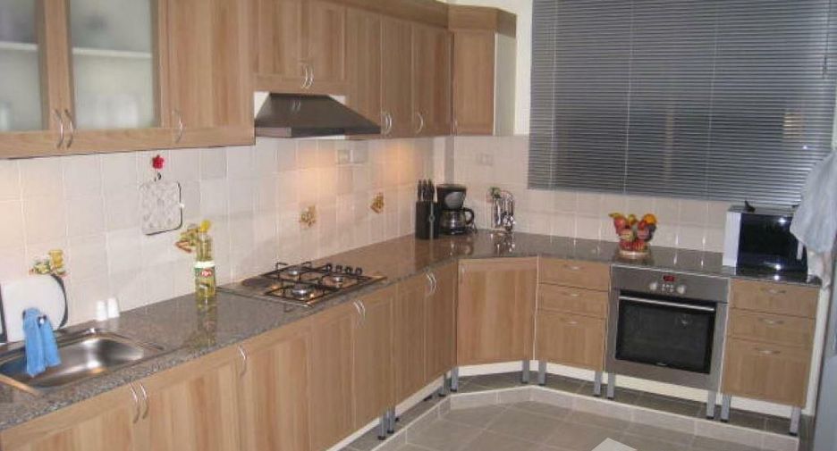 For sale 3 bedrooms townhouse in Cha Am, Phetchaburi