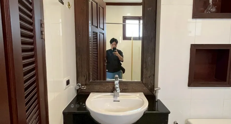 For rent 6 bedrooms villa in Bang Lamung, Chonburi