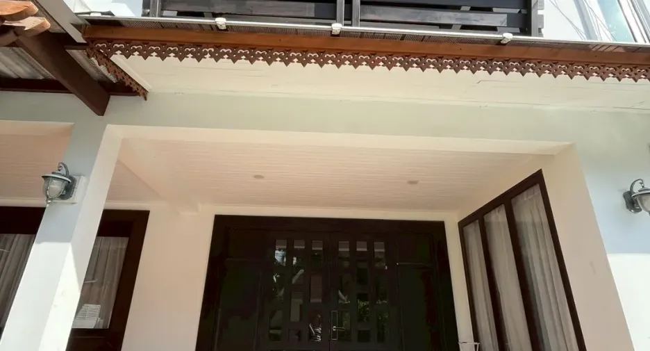 For rent 6 bedrooms villa in Bang Lamung, Chonburi