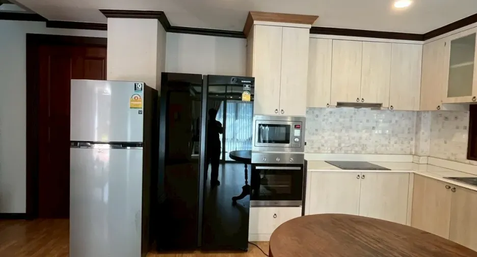 For rent 6 bedrooms villa in Bang Lamung, Chonburi