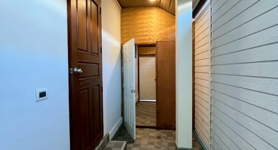 For rent 6 bedrooms villa in Bang Lamung, Chonburi
