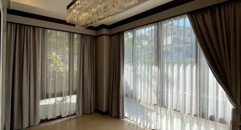 For rent 6 bedrooms villa in Bang Lamung, Chonburi