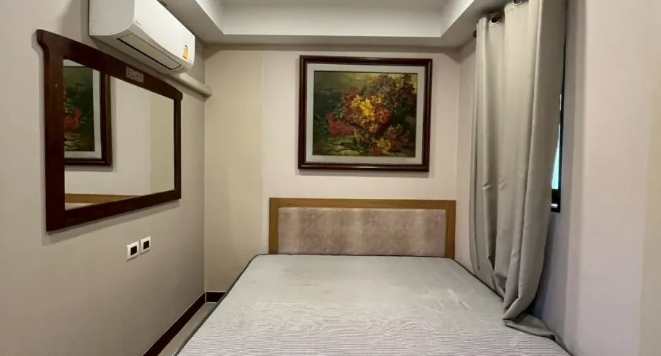 For rent 6 bedrooms villa in Bang Lamung, Chonburi