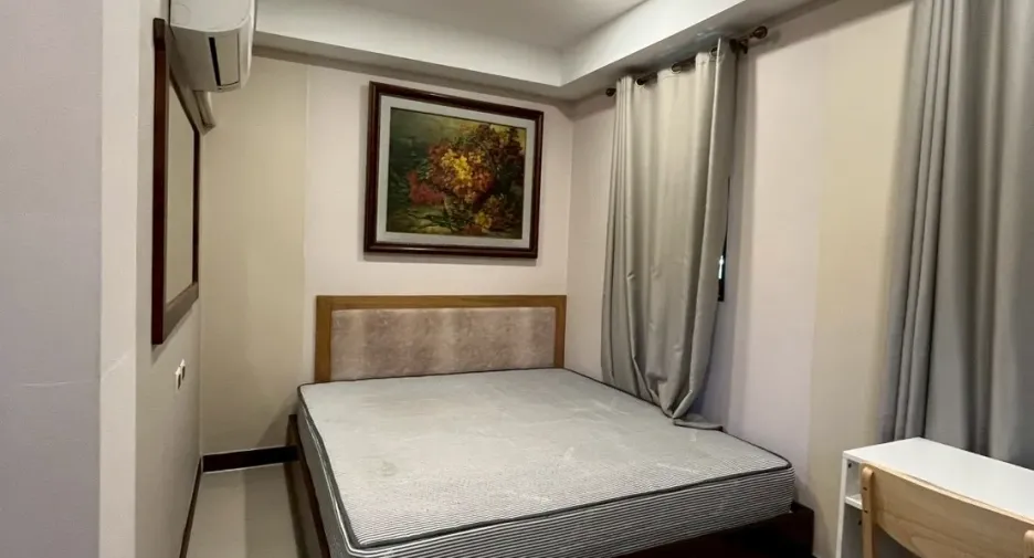 For rent 6 bedrooms villa in Bang Lamung, Chonburi