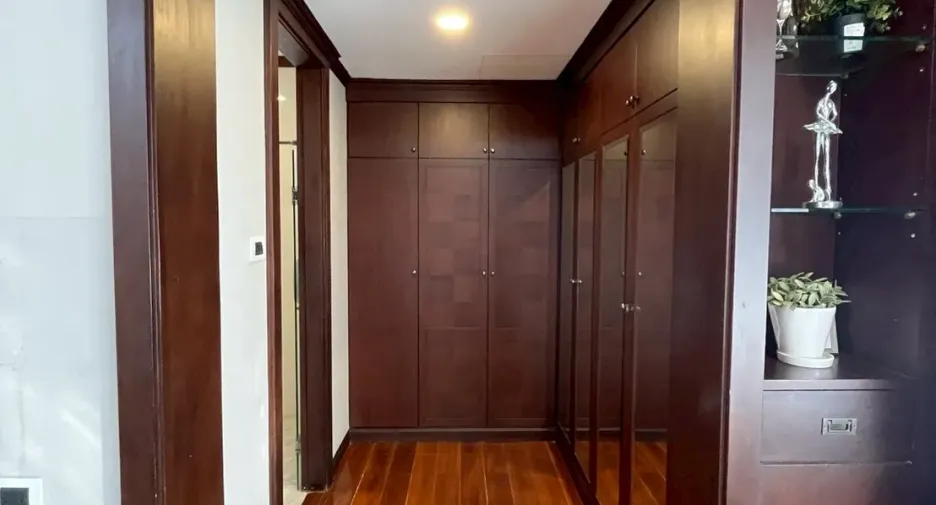For rent 6 bedrooms villa in Bang Lamung, Chonburi