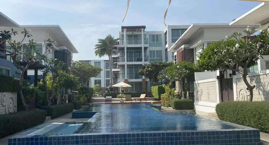 For rent 3 bedrooms condo in Cha Am, Phetchaburi