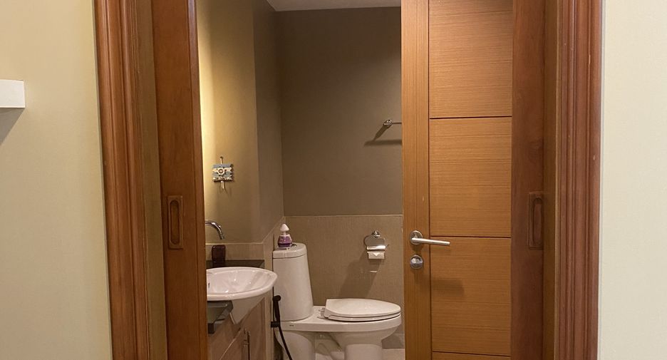 For rent 3 bedrooms condo in Cha Am, Phetchaburi