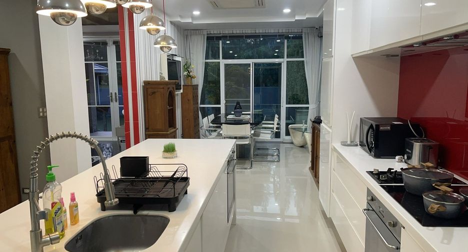 For rent 5 bedrooms villa in Hua Hin, Prachuap Khiri Khan