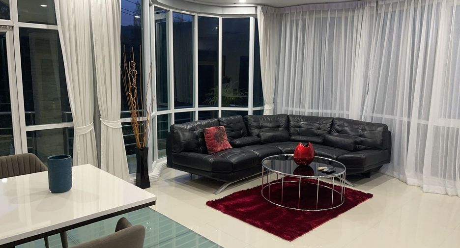 For rent 5 bedrooms villa in Hua Hin, Prachuap Khiri Khan