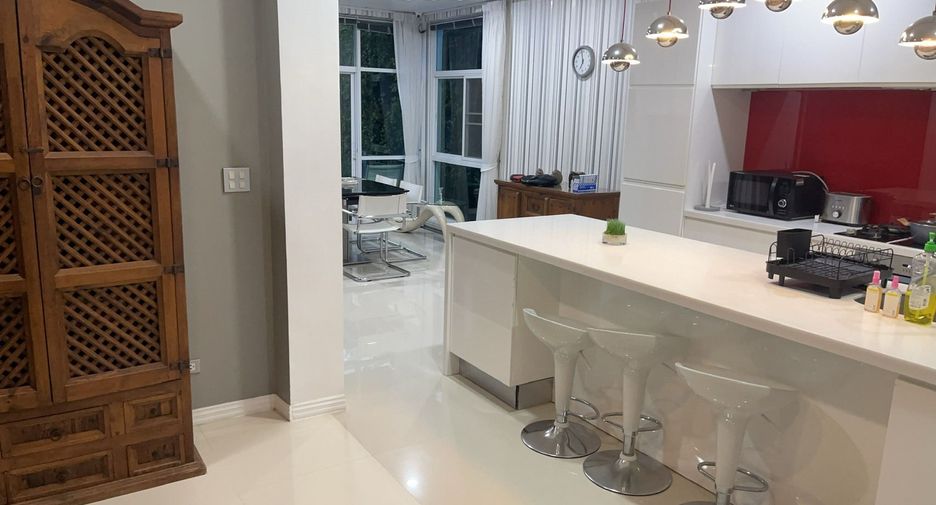 For rent 5 bedrooms villa in Hua Hin, Prachuap Khiri Khan