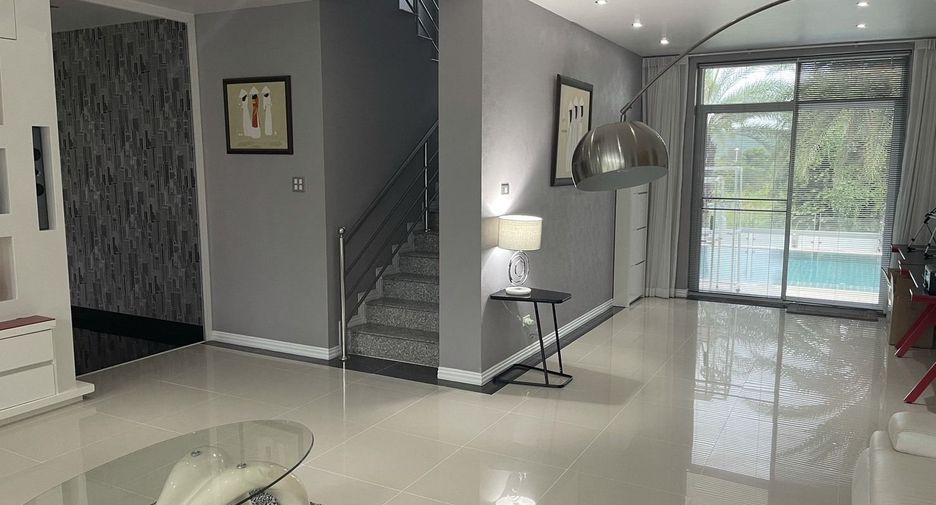 For rent 5 bedrooms villa in Hua Hin, Prachuap Khiri Khan