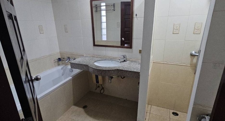 For rent 3 ベッドルーム house in Thalang, Phuket