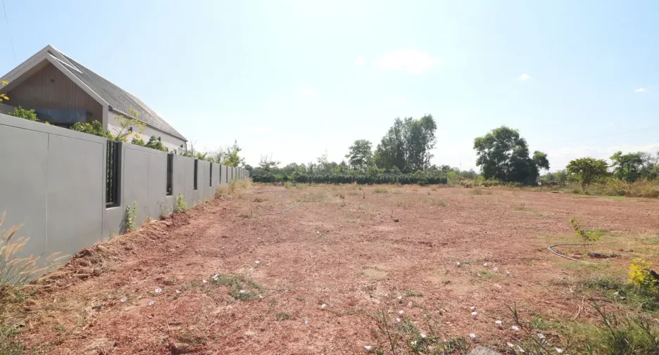 Продажа Участок в Mueang Udon Thani, Удонтани