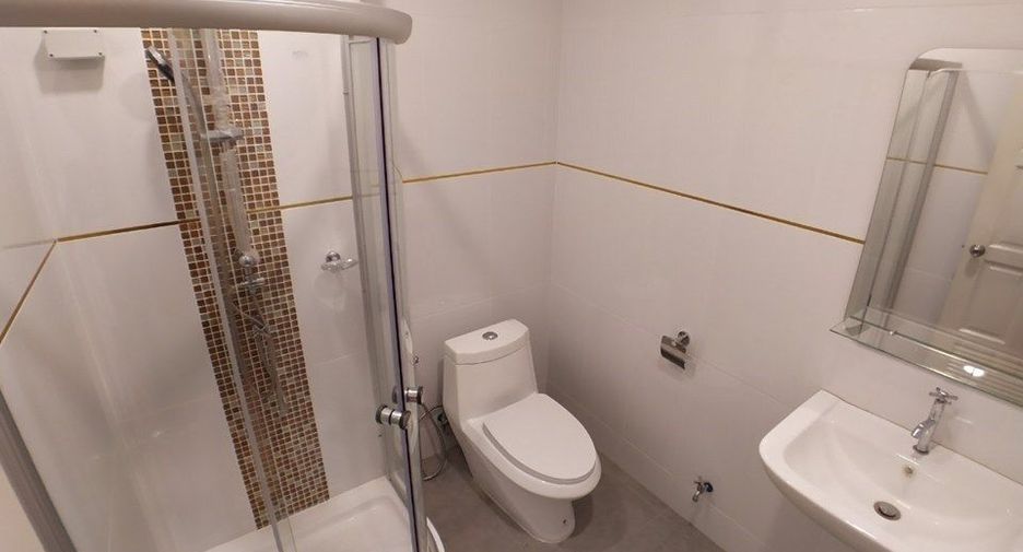 For sale 2 bedrooms townhouse in Hua Hin, Prachuap Khiri Khan