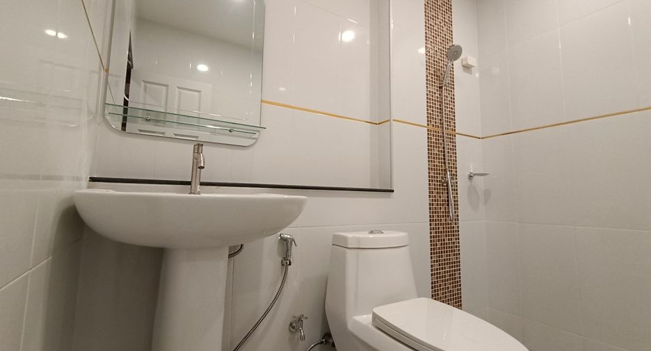 For sale 2 bedrooms townhouse in Hua Hin, Prachuap Khiri Khan