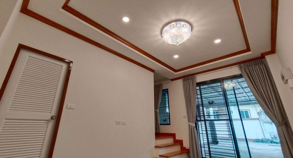 For sale 2 bedrooms townhouse in Hua Hin, Prachuap Khiri Khan