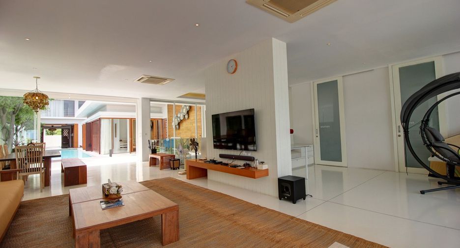 For sale 6 bedrooms villa in Cha Am, Phetchaburi