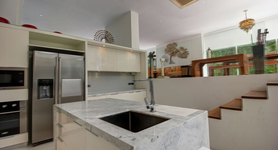 For sale 6 bedrooms villa in Cha Am, Phetchaburi