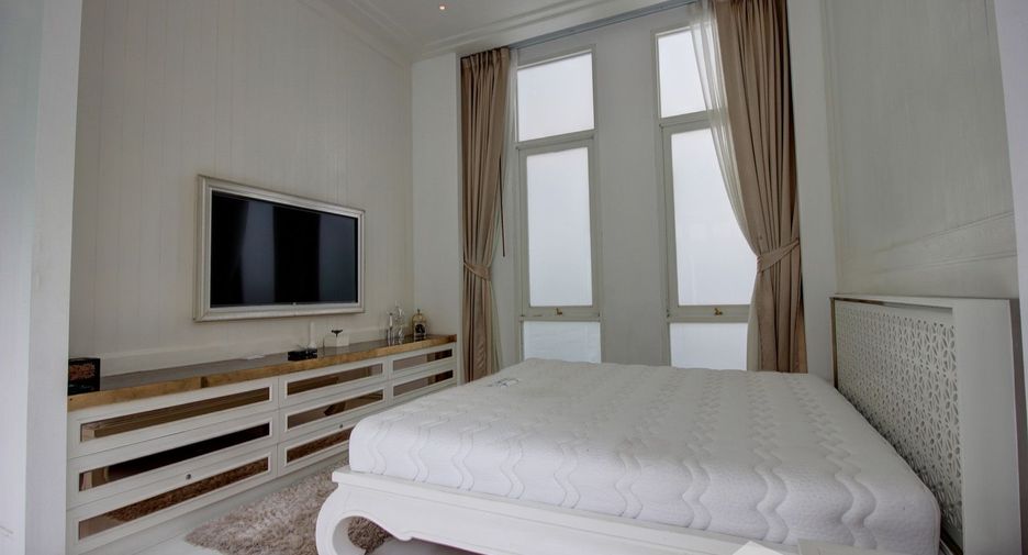 For sale 6 bedrooms villa in Cha Am, Phetchaburi