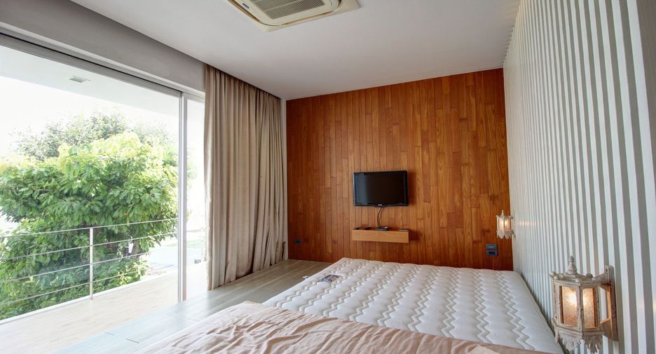 For sale 6 bedrooms villa in Cha Am, Phetchaburi