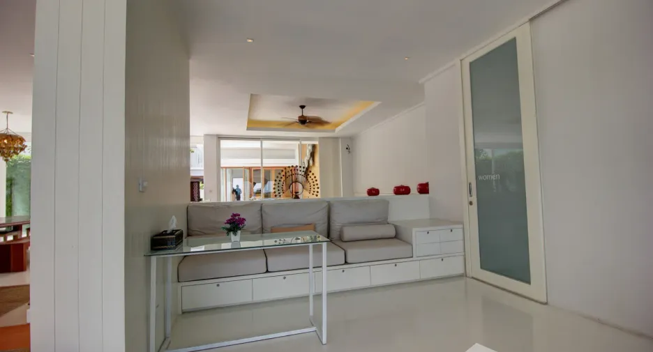 For sale 6 bedrooms villa in Cha Am, Phetchaburi