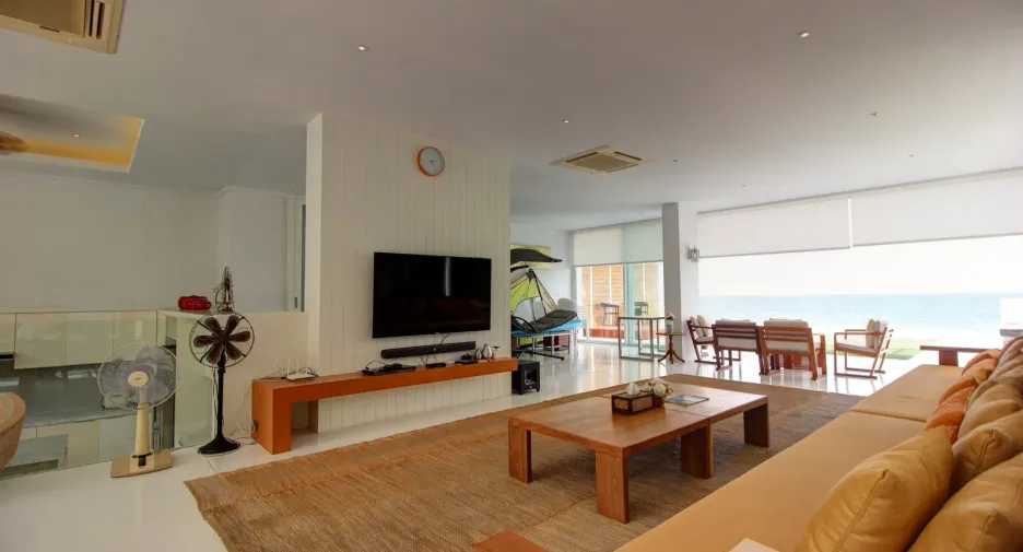 For sale 6 bedrooms villa in Cha Am, Phetchaburi