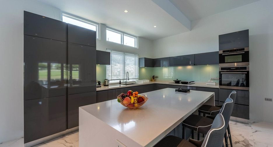 For sale 3 bedrooms villa in Hua Hin, Prachuap Khiri Khan