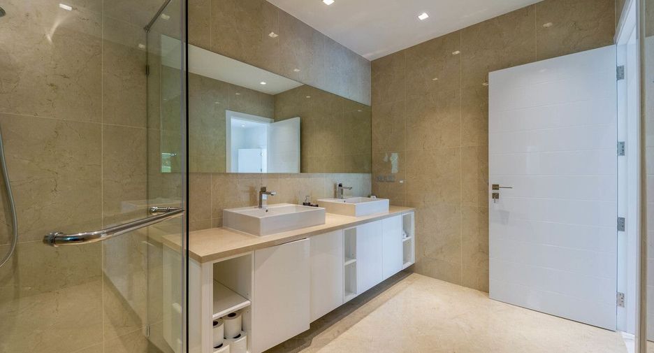 For sale 3 bedrooms villa in Hua Hin, Prachuap Khiri Khan