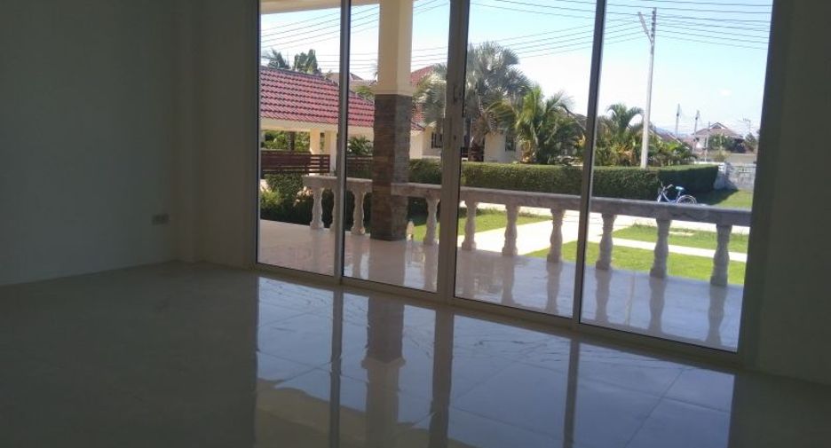 For sale 2 bedrooms house in Cha Am, Phetchaburi
