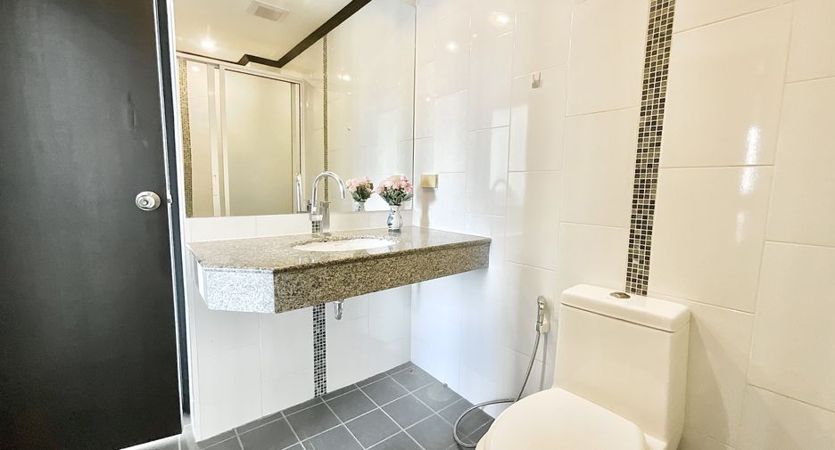For sale and for rent 1 bed condo in Bang Lamung, Chonburi