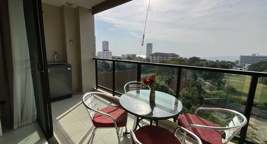 For sale and for rent 1 bed condo in Bang Lamung, Chonburi