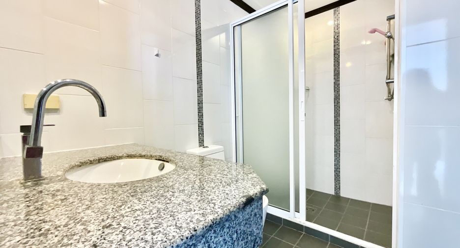 For sale and for rent 1 bed condo in Bang Lamung, Chonburi