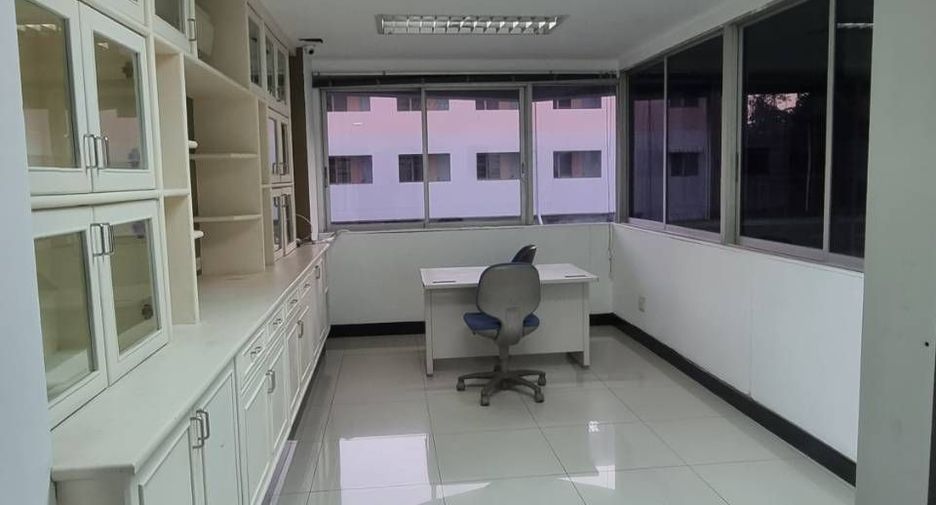 Büro zum Kauf mit 4 Zimmer in Mueang Chiang Rai, Chiang Rai