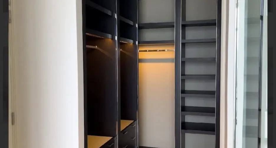 Condo en venta y en alquiler de 2 habitaciones en Bang Kho Laem, Bangkok