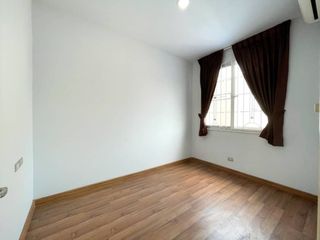 Casa adosada en venta de 3 habitaciones en Thung Khru, Bangkok