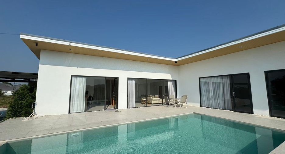 For rent 3 bedrooms villa in Hua Hin, Prachuap Khiri Khan