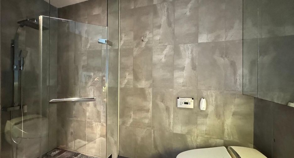 For rent 4 bedrooms condo in Bang Lamung, Chonburi