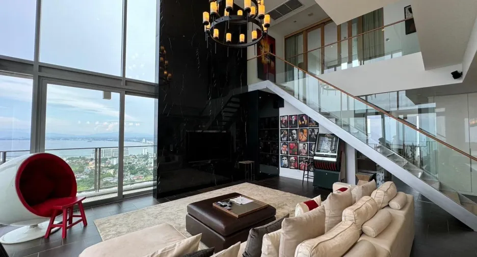 For rent 4 bedrooms condo in Bang Lamung, Chonburi