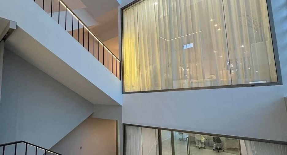For sale 2 bedrooms house in Chatuchak, Bangkok