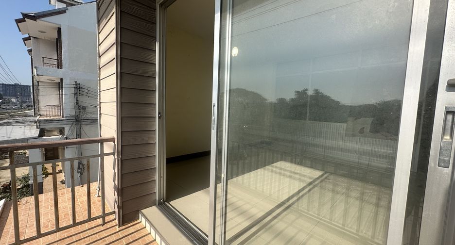 For sale and for rent 3 bedrooms townhouse in Hua Hin, Prachuap Khiri Khan