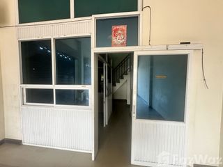 出售 和 出租 3 卧室 联排别墅 在 华欣, 班武里府